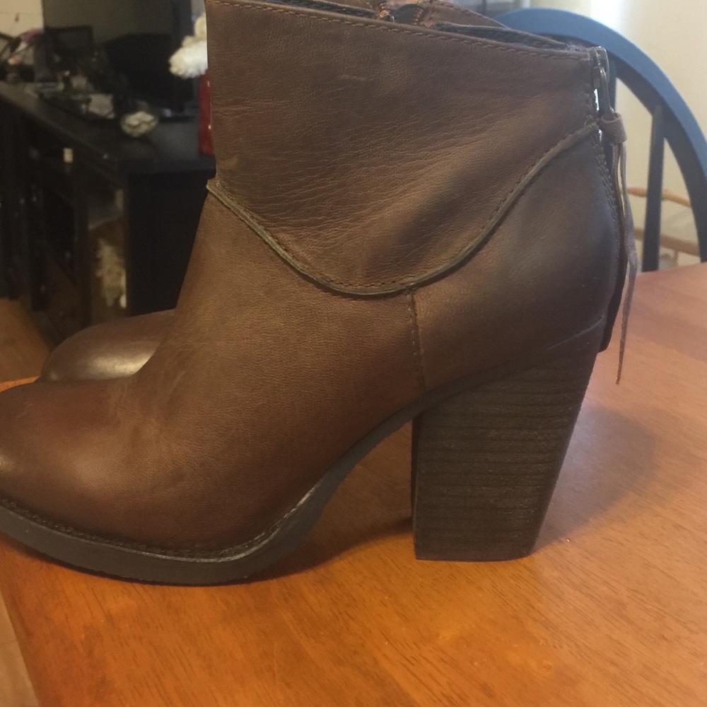 Steve Madden booties
